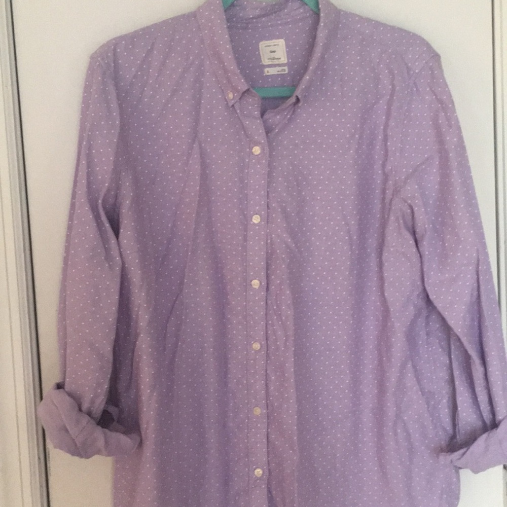 GAP lavender dot button up